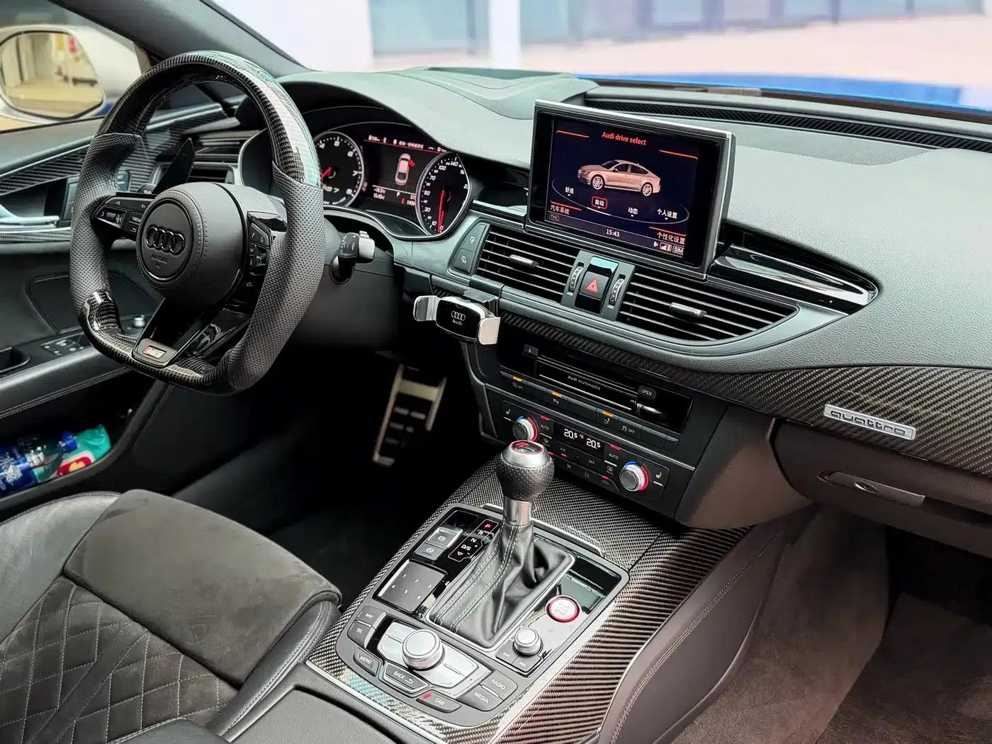 2016 Audi RS 7 RS 7 4.0T Sportback — миниатюра 13