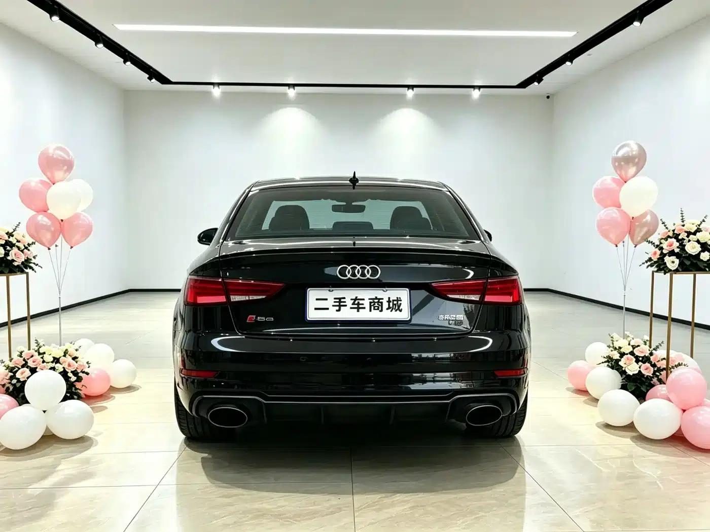 Audi RS 3 2017 RS 3 2.5T Limousine — миниатюра 5