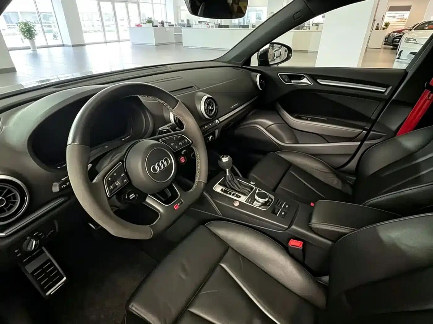 Audi RS 3 2017 RS 3 2.5T Limousine — миниатюра 10