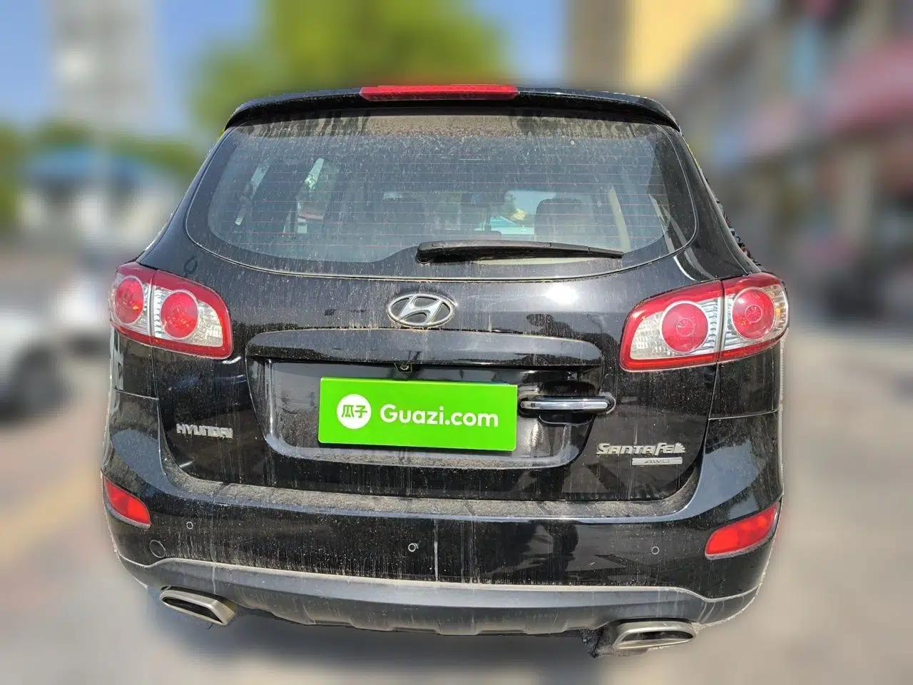 Hyundai Santa Fe Classic 2011 2.4 Ultimate Edition 7-Seater Two-Wheel Drive — миниатюра 5