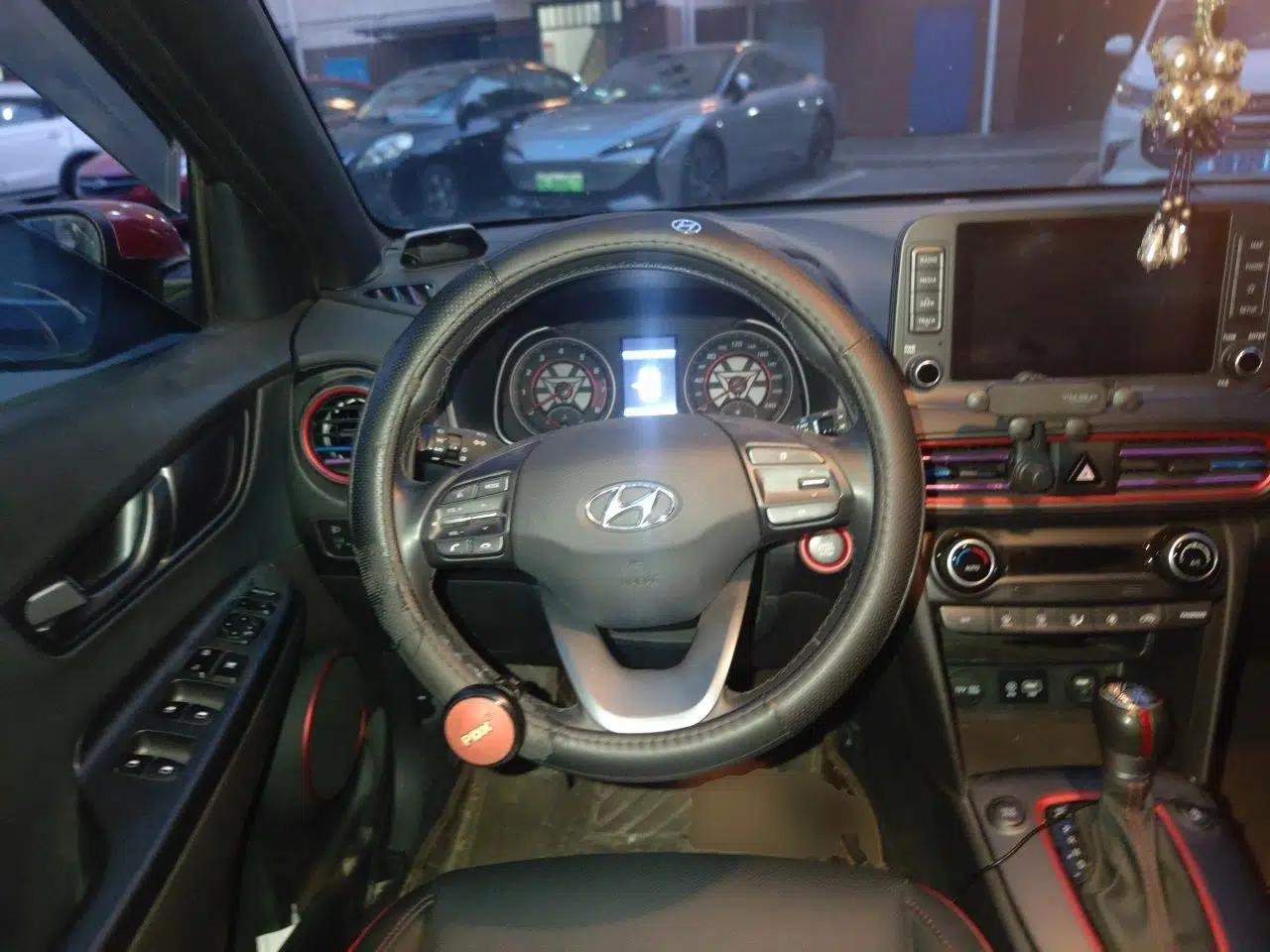 Hyundai ENCINO 2019 1.6T Iron Man Edition — миниатюра 11