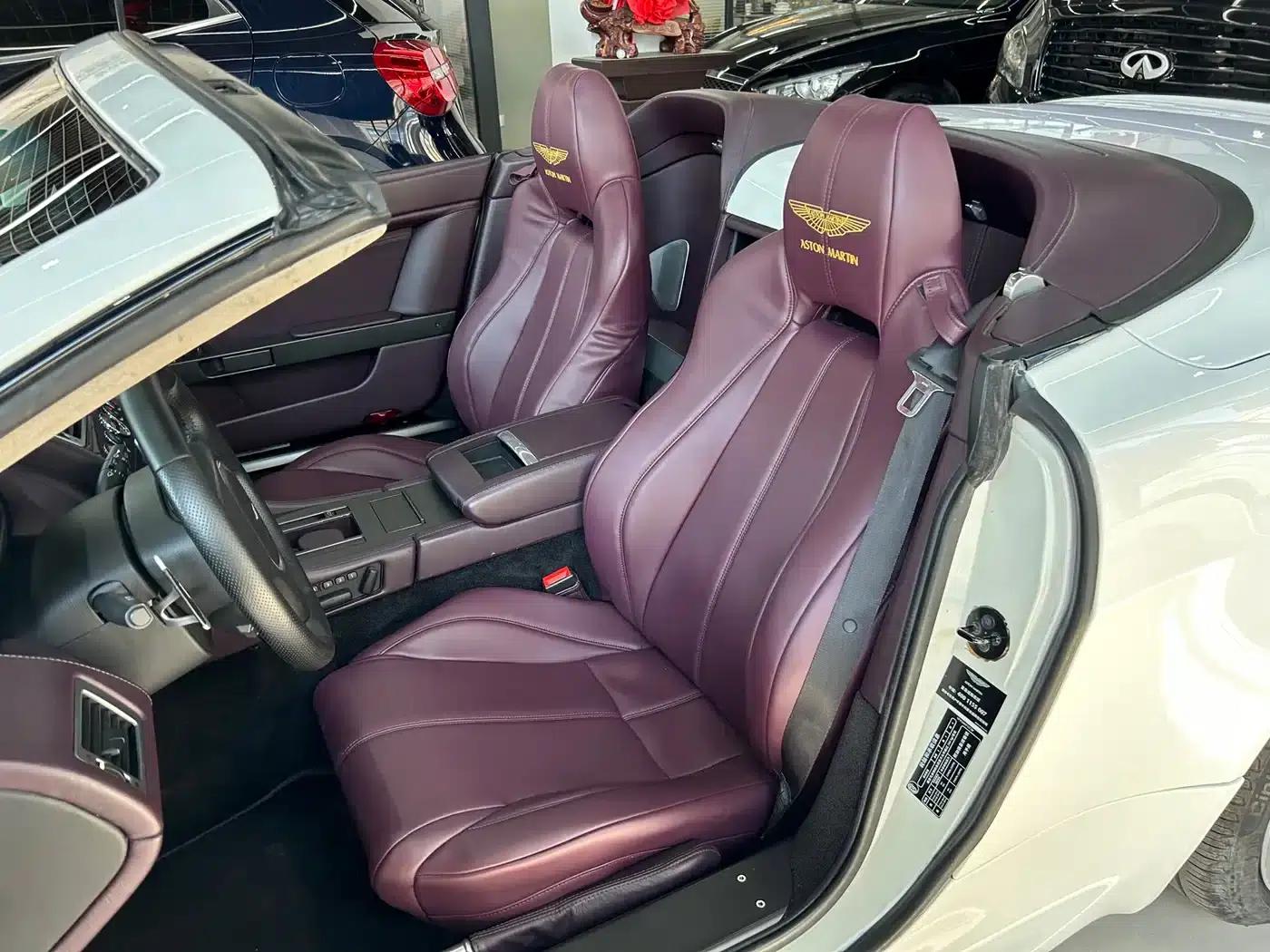 V8 Vantage 2011 4.7L Sportshift Roadster — миниатюра 18