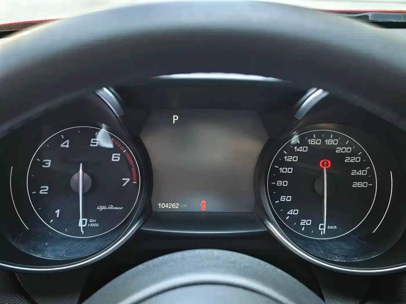 Giulia Juliet 2017 2.0T 280HP Luxury Edition — миниатюра 11