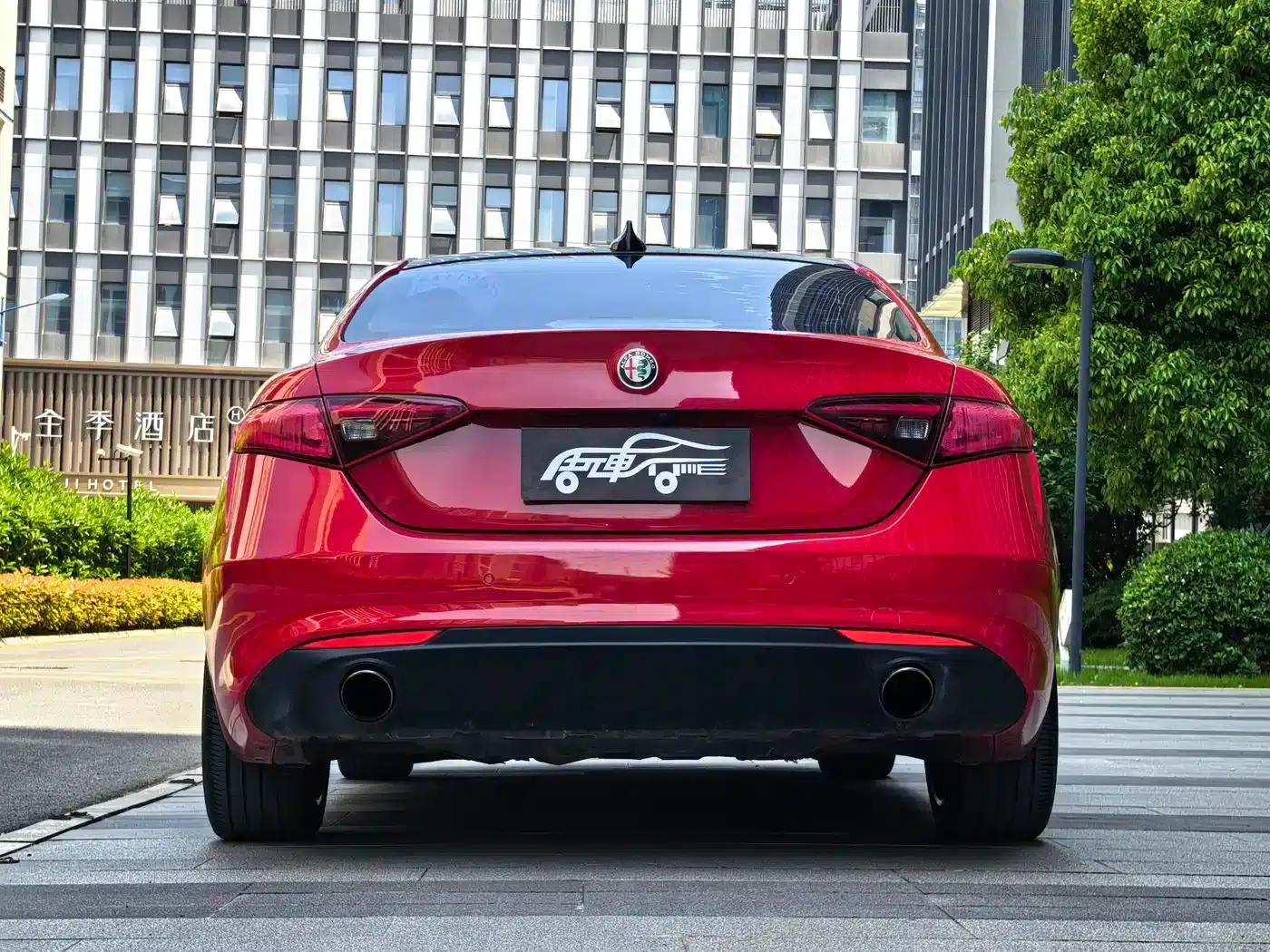 Giulia Juliet 2017 2.0T 280HP Luxury Edition — миниатюра 17