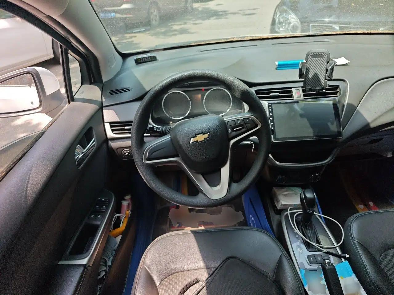 Chevrolet Lova RV 2018 1.5L Automatic Smart Drive Model — миниатюра 11