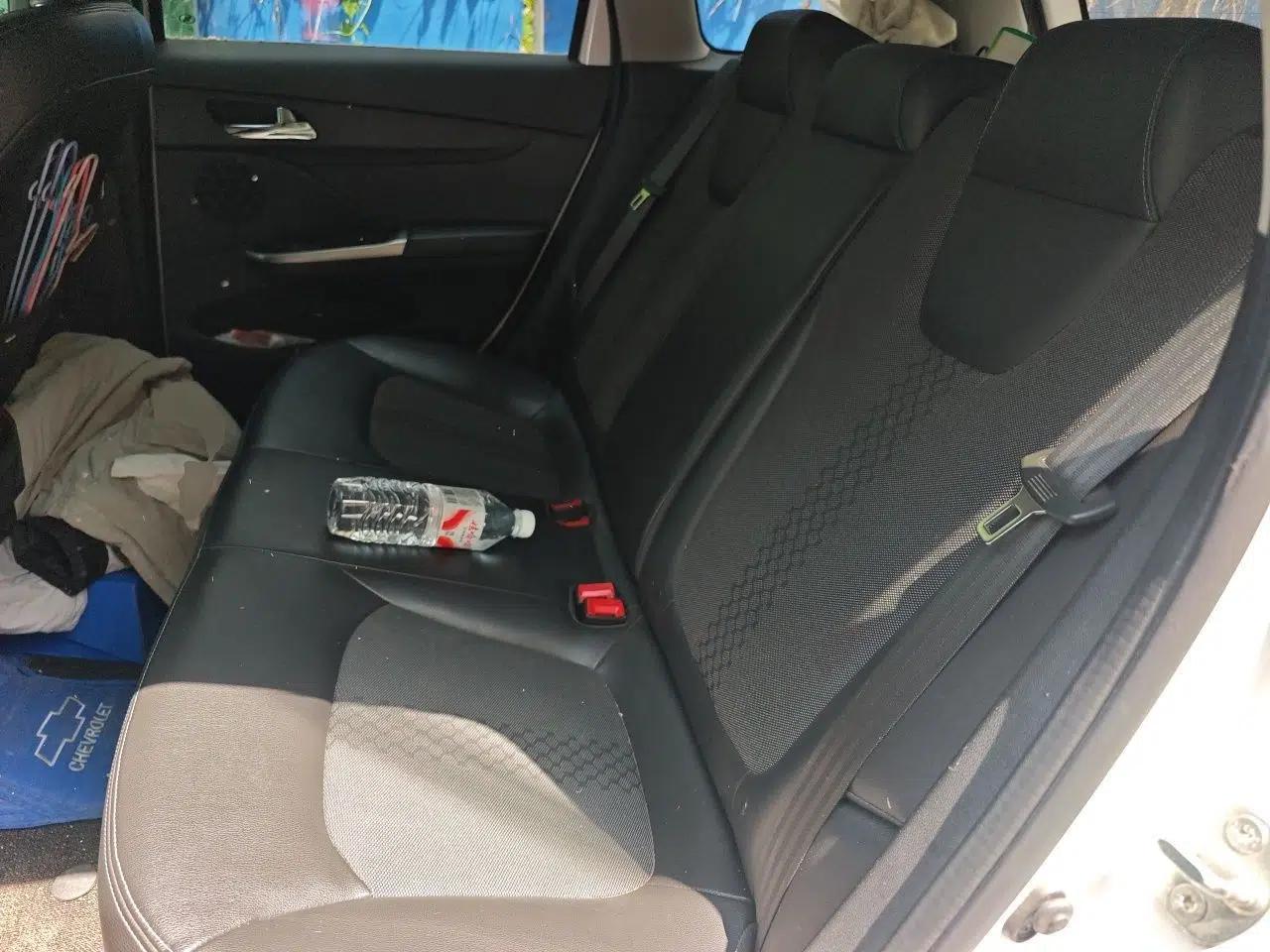 Chevrolet Lova RV 2018 1.5L Automatic Smart Drive Model — миниатюра 18