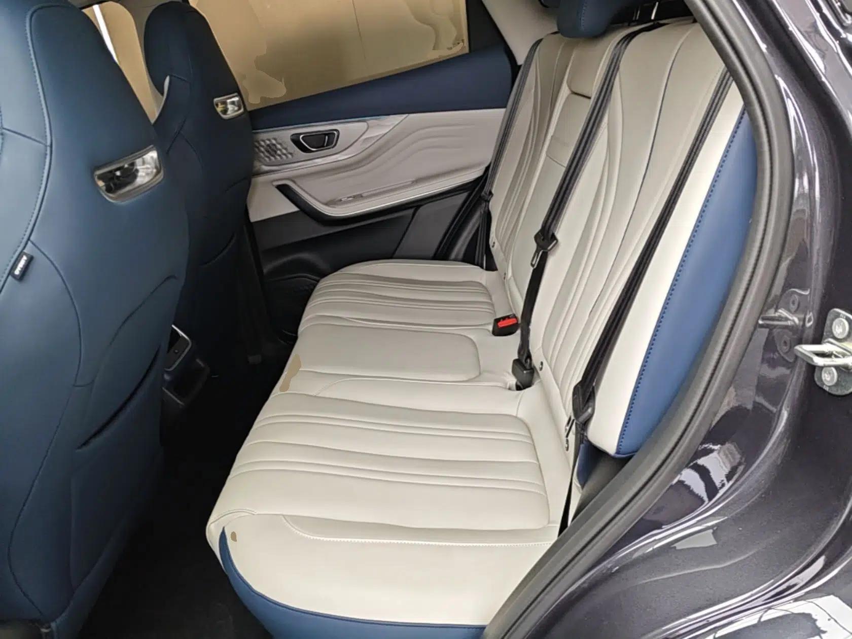 EXEED Zhuifeng C-DM 2024 C-DM 1.5 TCI 105KM Land Cruiser Edition — миниатюра 20