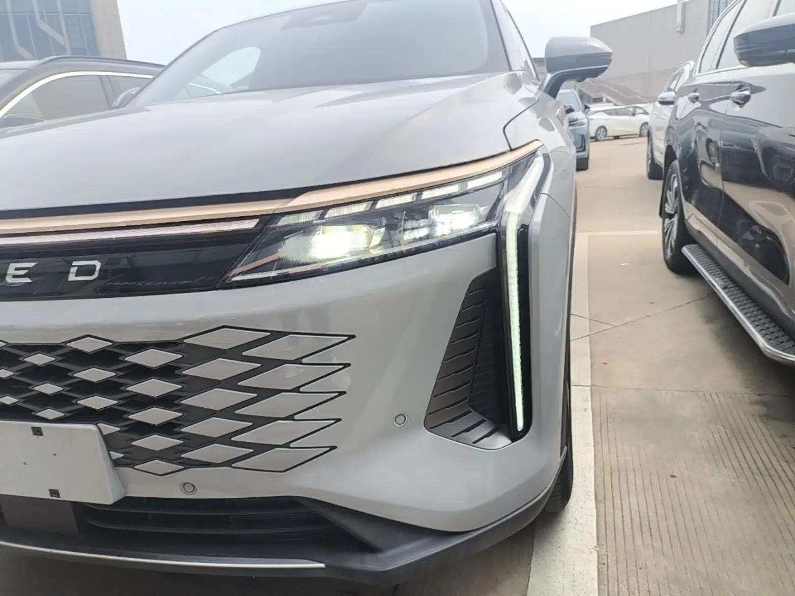 EXEED Stellar 2023 400T Four-Wheel Drive Luxury Edition — миниатюра 9