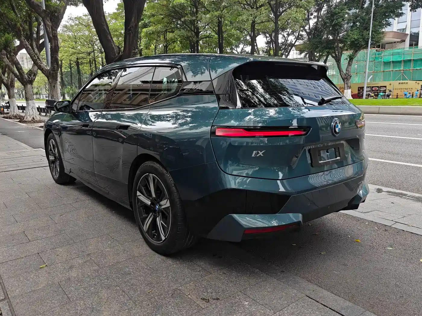 BMW iX 2022 xDrive40 — миниатюра 15
