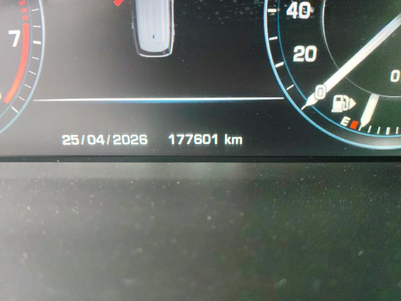 Land Rover Range Vogue  — миниатюра 13