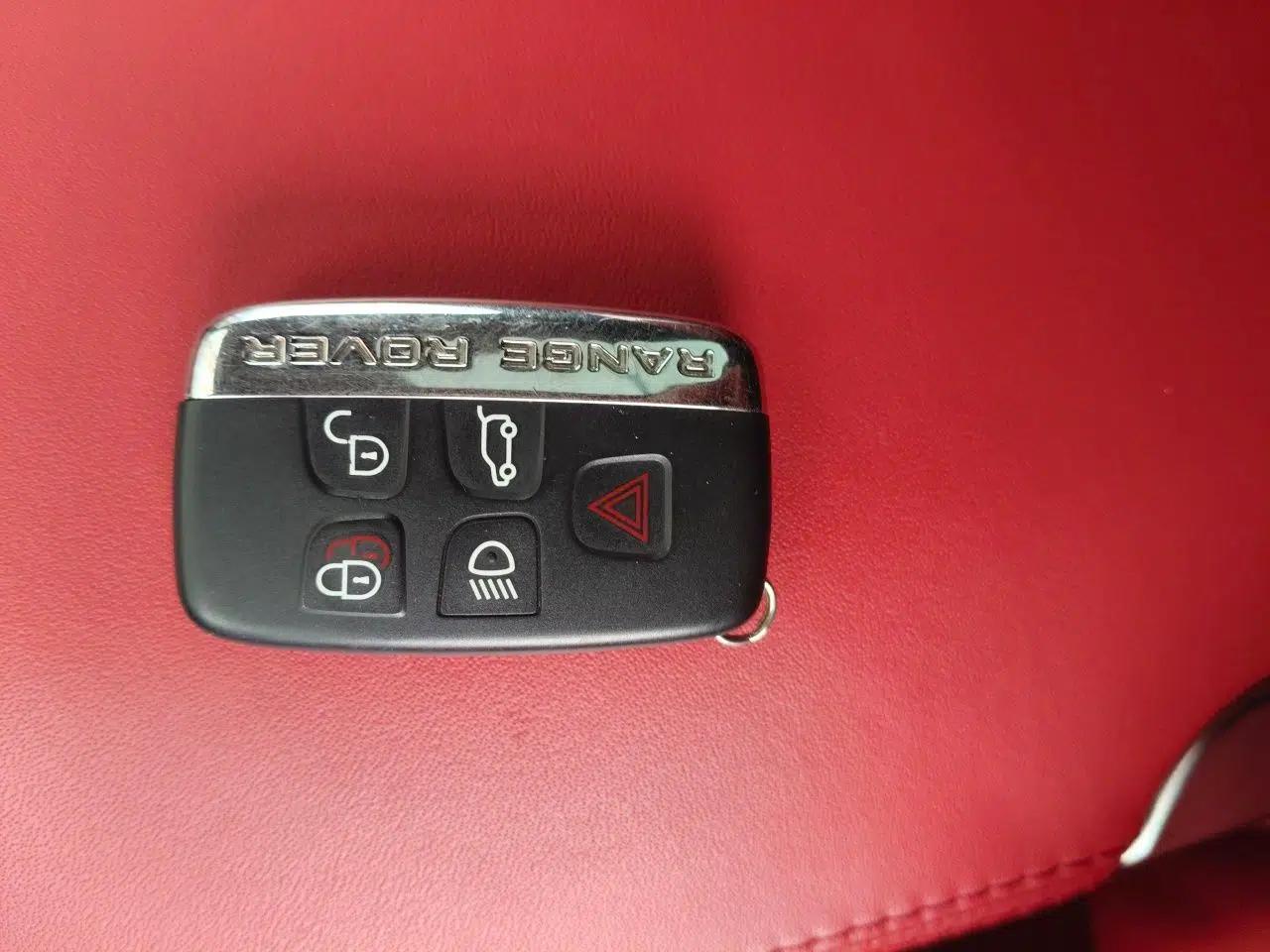 Land Rover Range Vogue  — миниатюра 9
