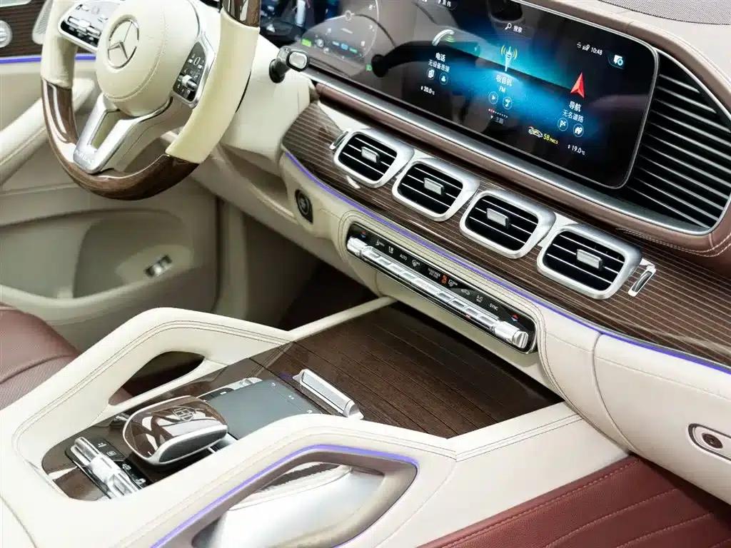 2022 Maybach GLS 600 4MATIC Premium Edition — миниатюра 18