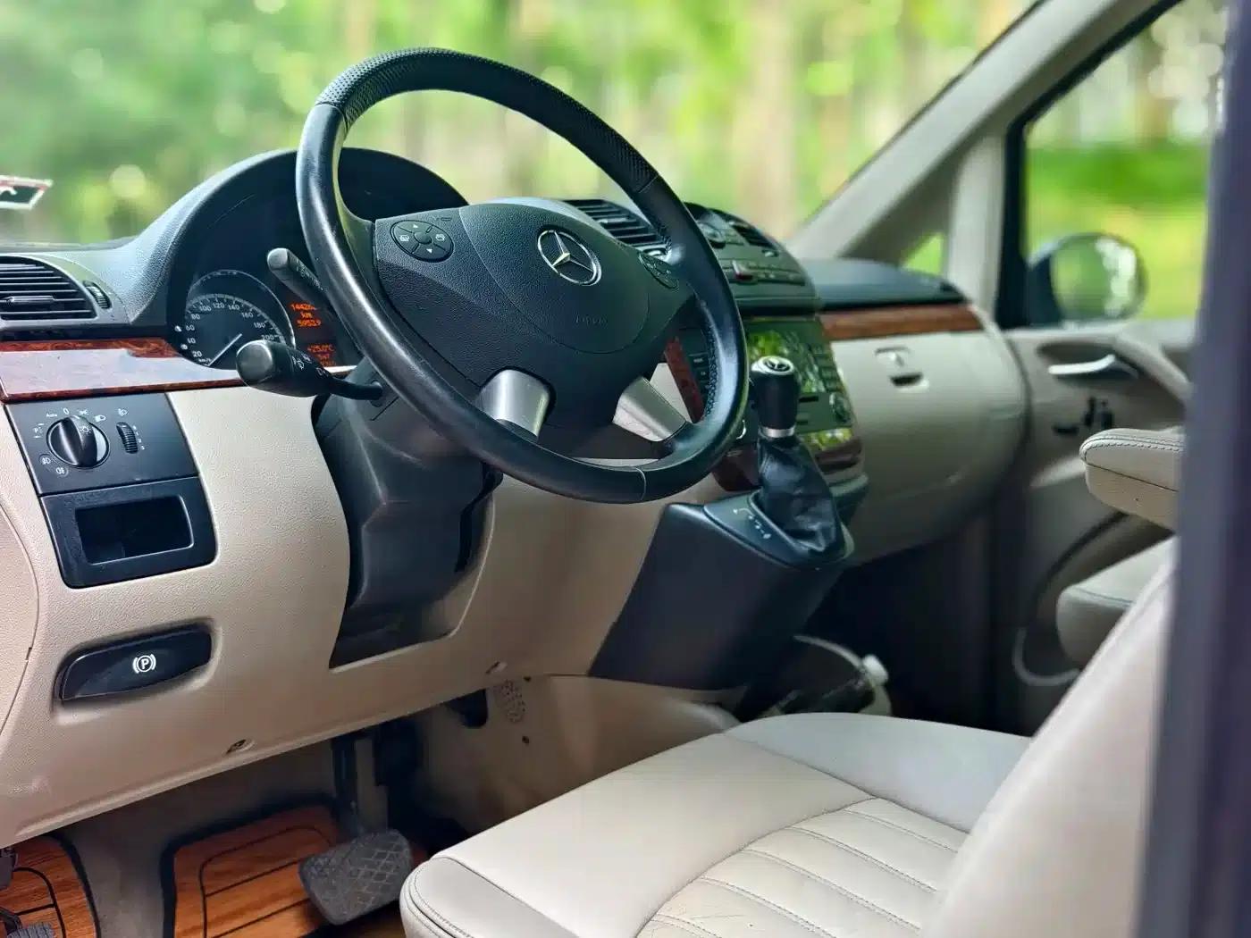 Viano 2011 2.5L Navigator Edition — миниатюра 17