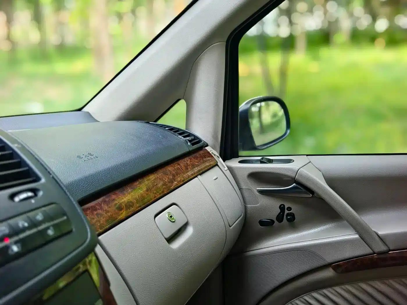 Viano 2011 2.5L Navigator Edition — миниатюра 19