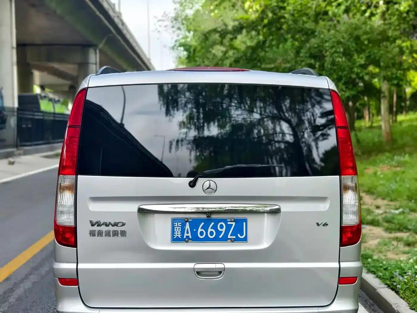 Viano 2011 2.5L Navigator Edition — миниатюра 20