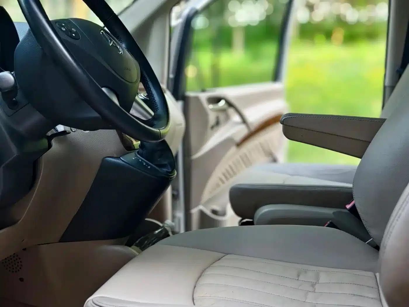 Viano 2011 2.5L Navigator Edition — миниатюра 7