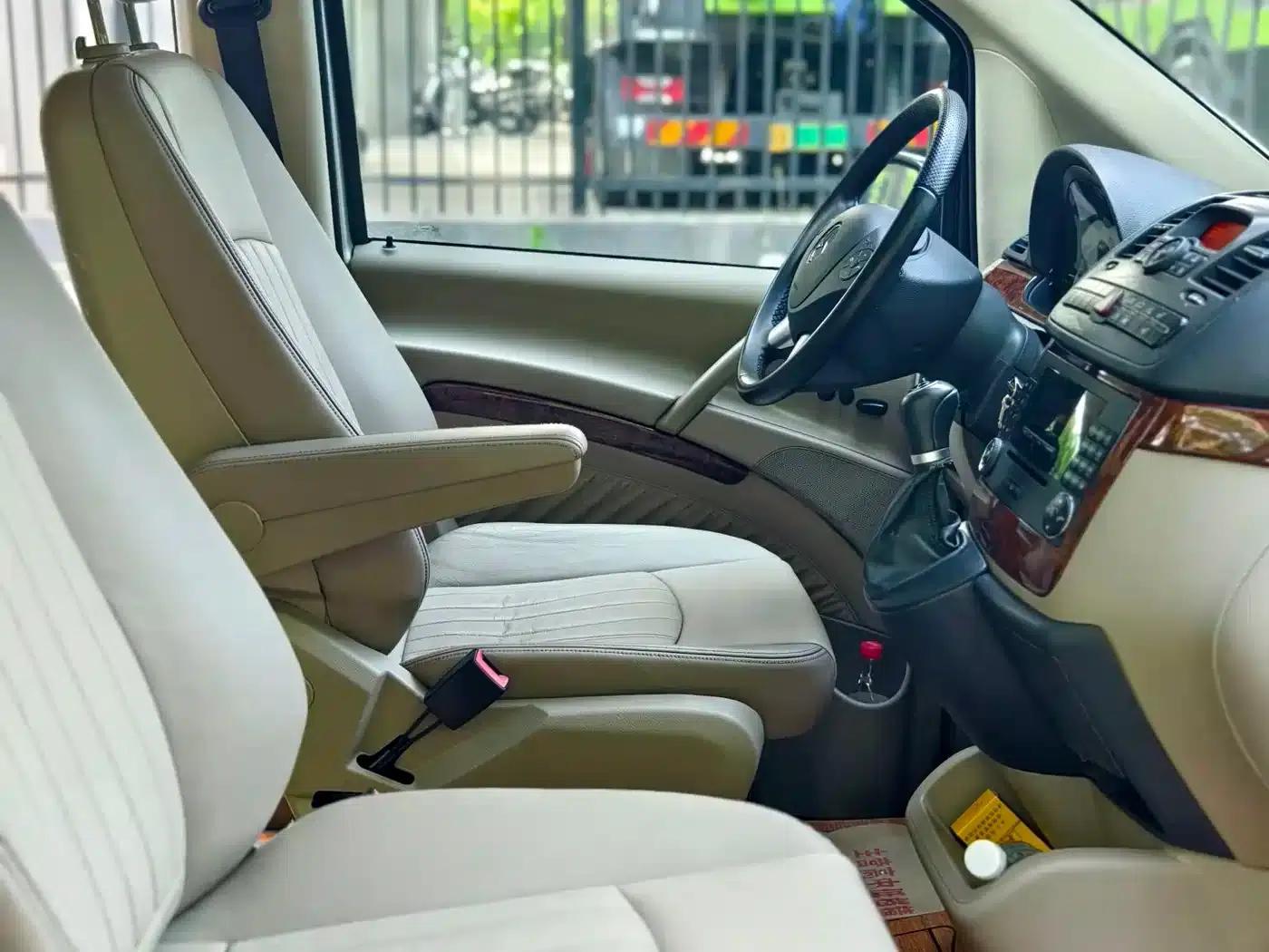 Viano 2011 2.5L Navigator Edition — миниатюра 10