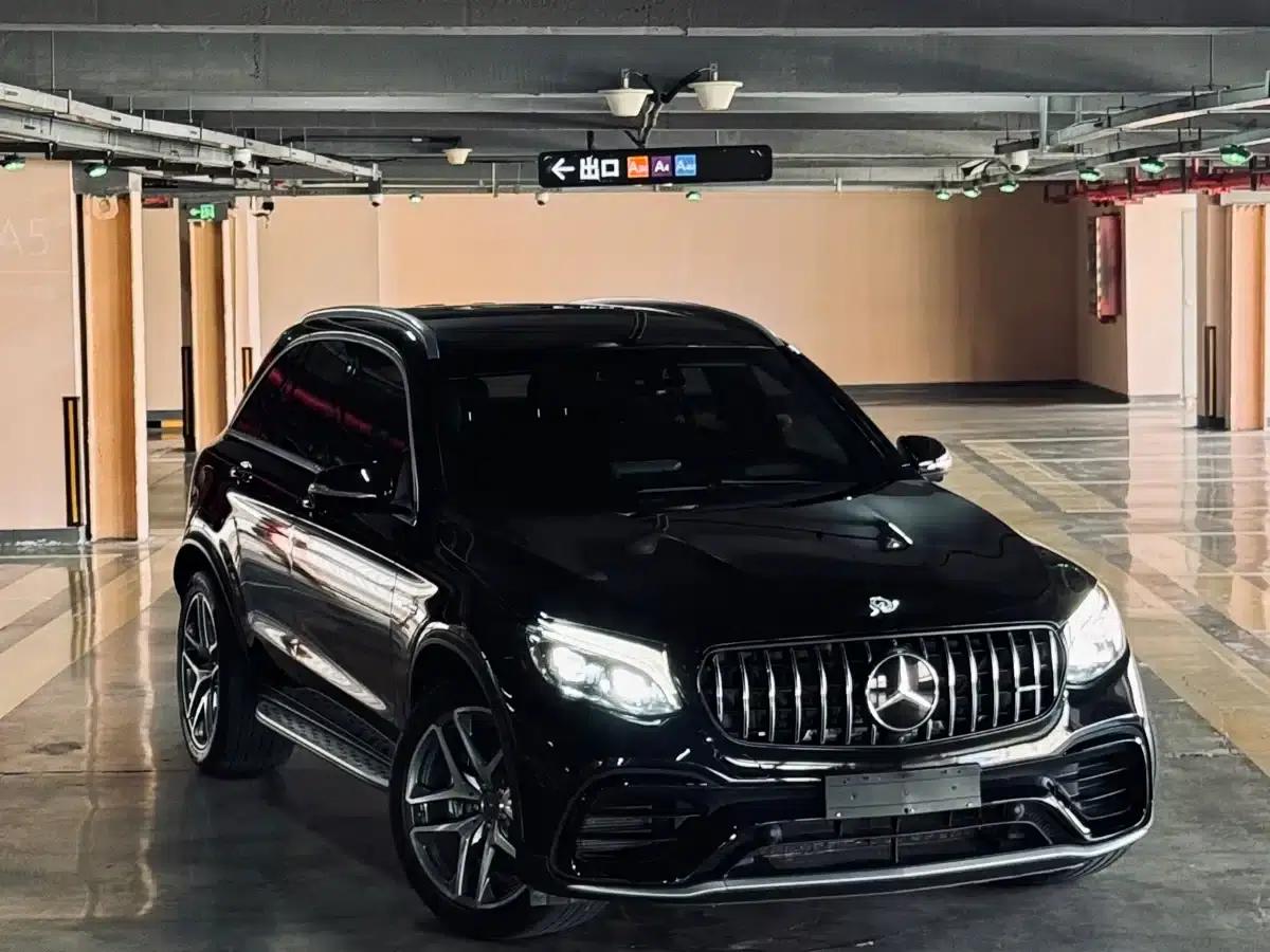 Mercedes-Benz GLC Coupe AMG 2018 AMG GLC 63 4MATIC+ Coupe SUV — миниатюра 1