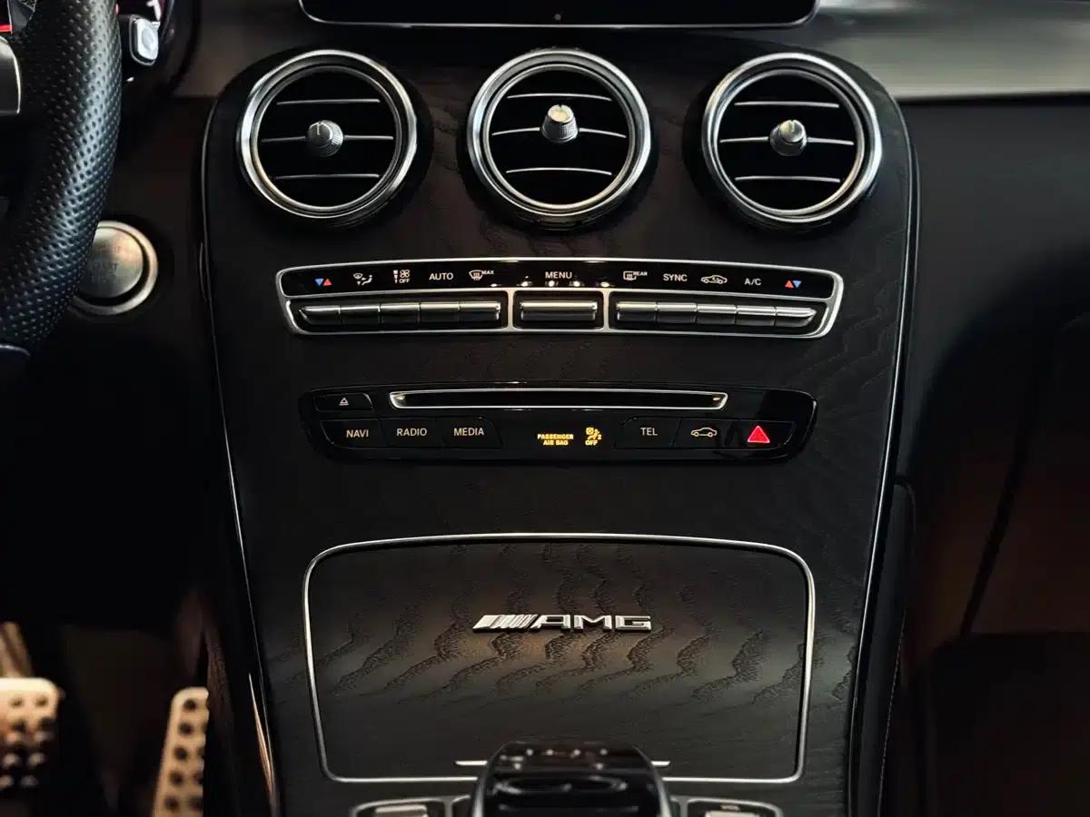 Mercedes-Benz GLC Coupe AMG 2018 AMG GLC 63 4MATIC+ Coupe SUV — миниатюра 5