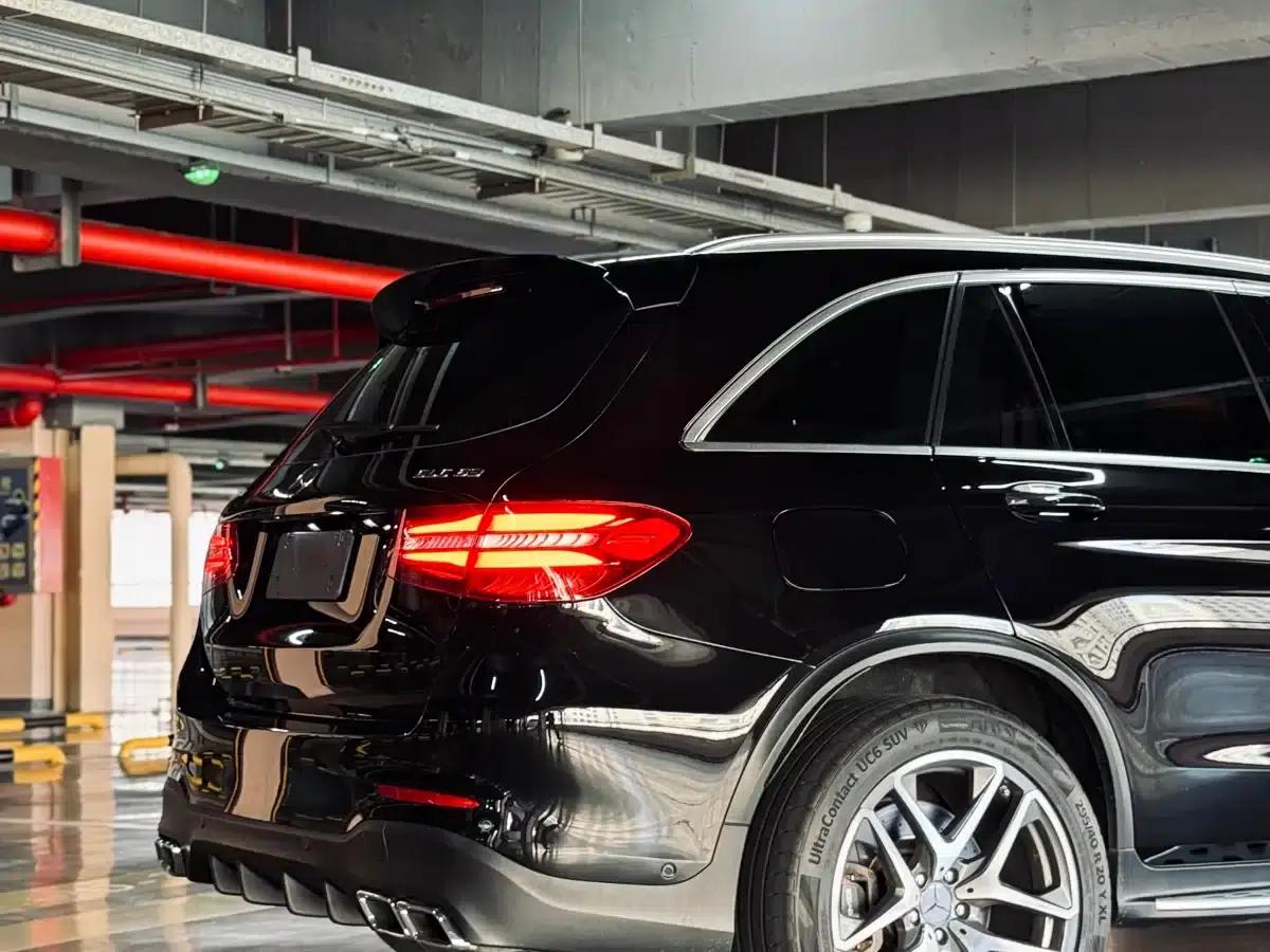 Mercedes-Benz GLC Coupe AMG 2018 AMG GLC 63 4MATIC+ Coupe SUV — миниатюра 9