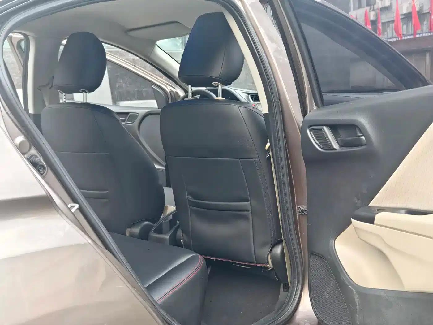 2016 Honda Greiz 1.5L CVT Classic Edition — миниатюра 10