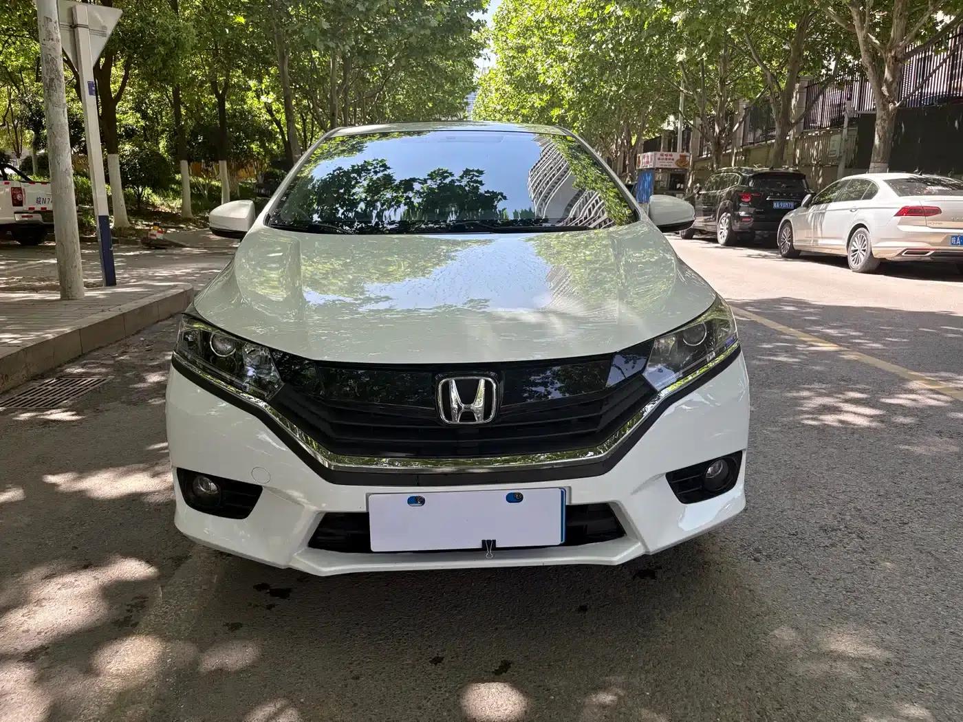 2016 Honda Greiz 1.5L CVT Fashion Edition — миниатюра 2