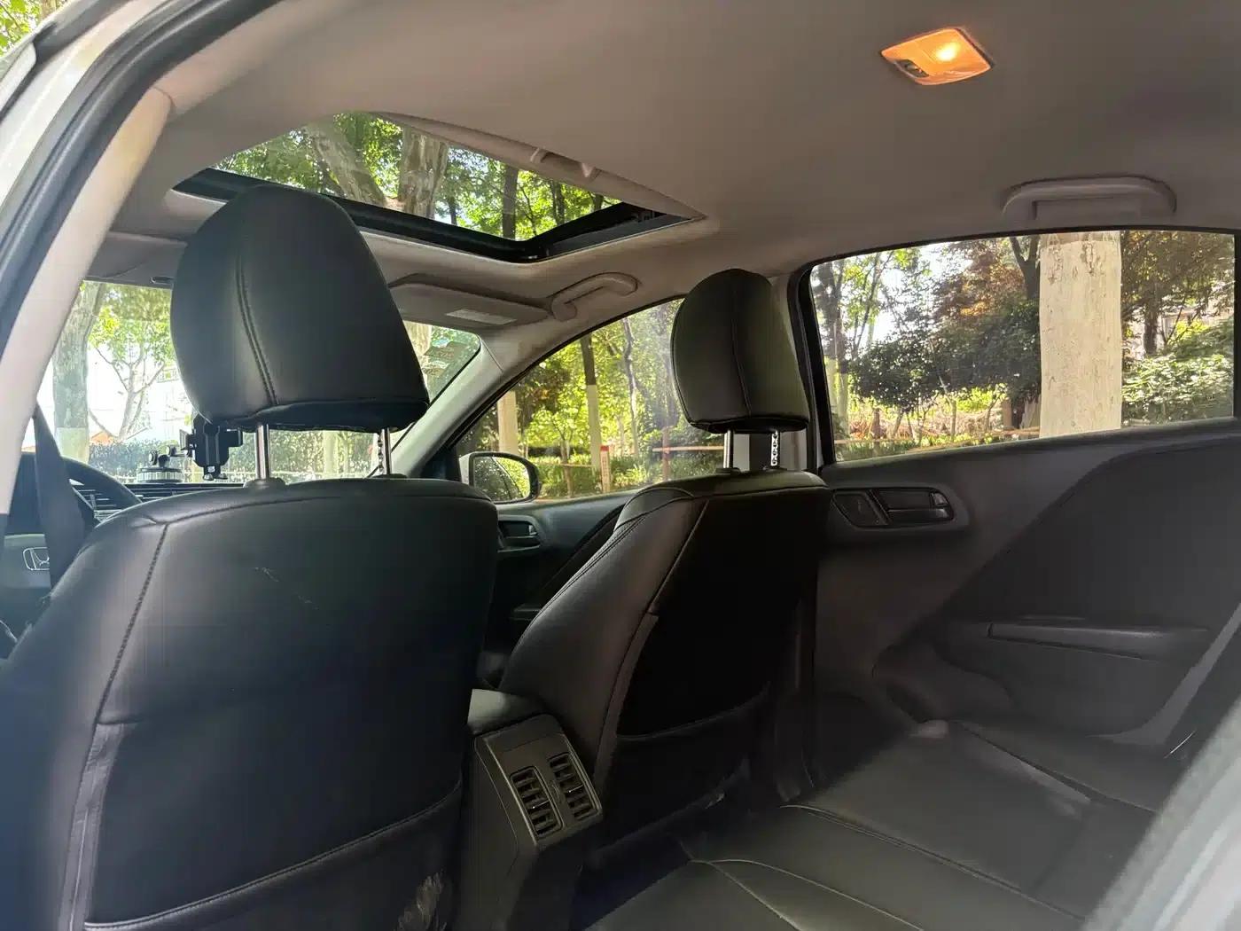 2016 Honda Greiz 1.5L CVT Fashion Edition — миниатюра 6