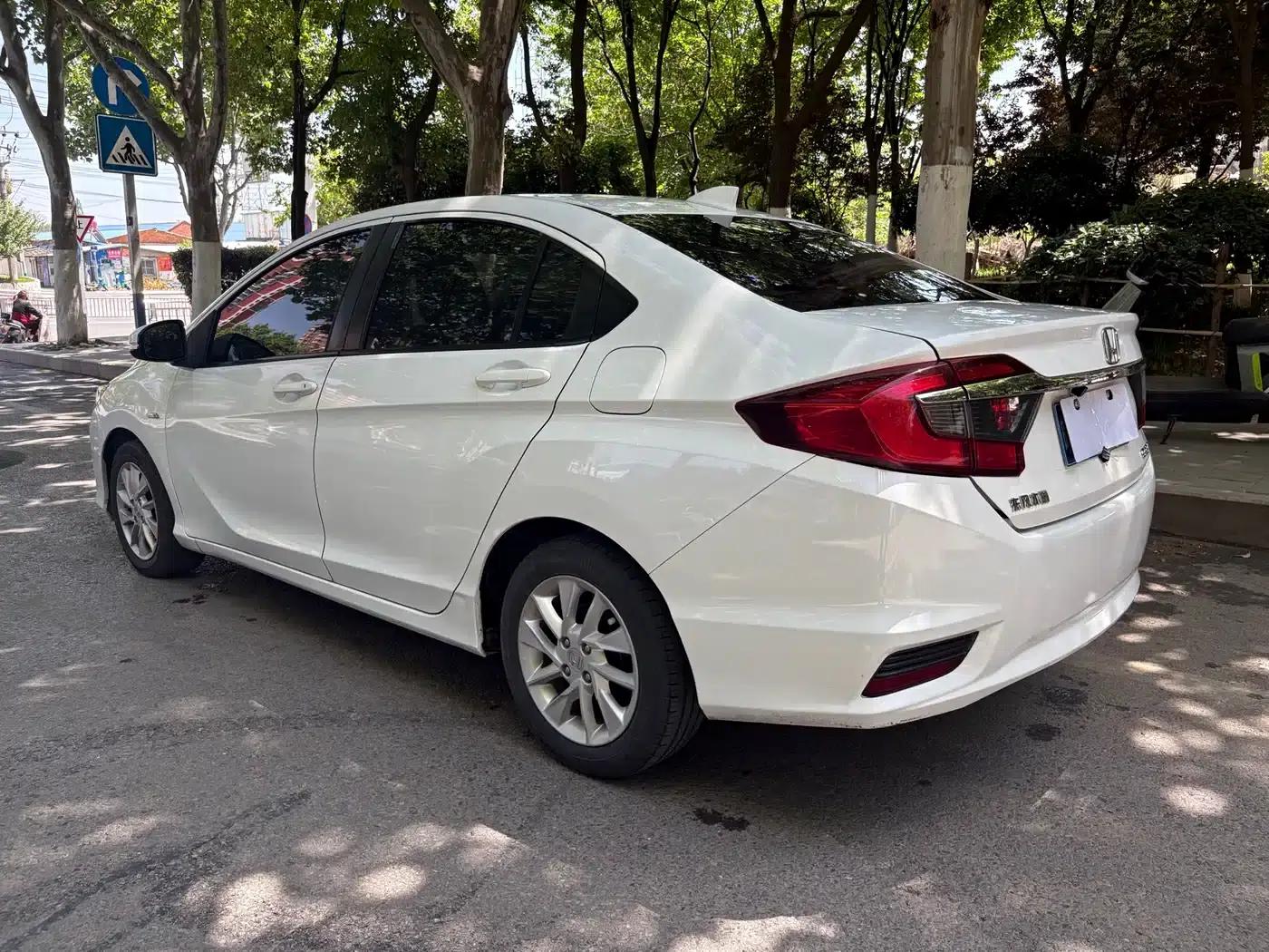 2016 Honda Greiz 1.5L CVT Fashion Edition — миниатюра 7