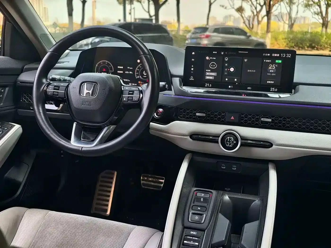 Accord PHEV 2023 2.0L e:PHEV Flagship Edition — миниатюра 5