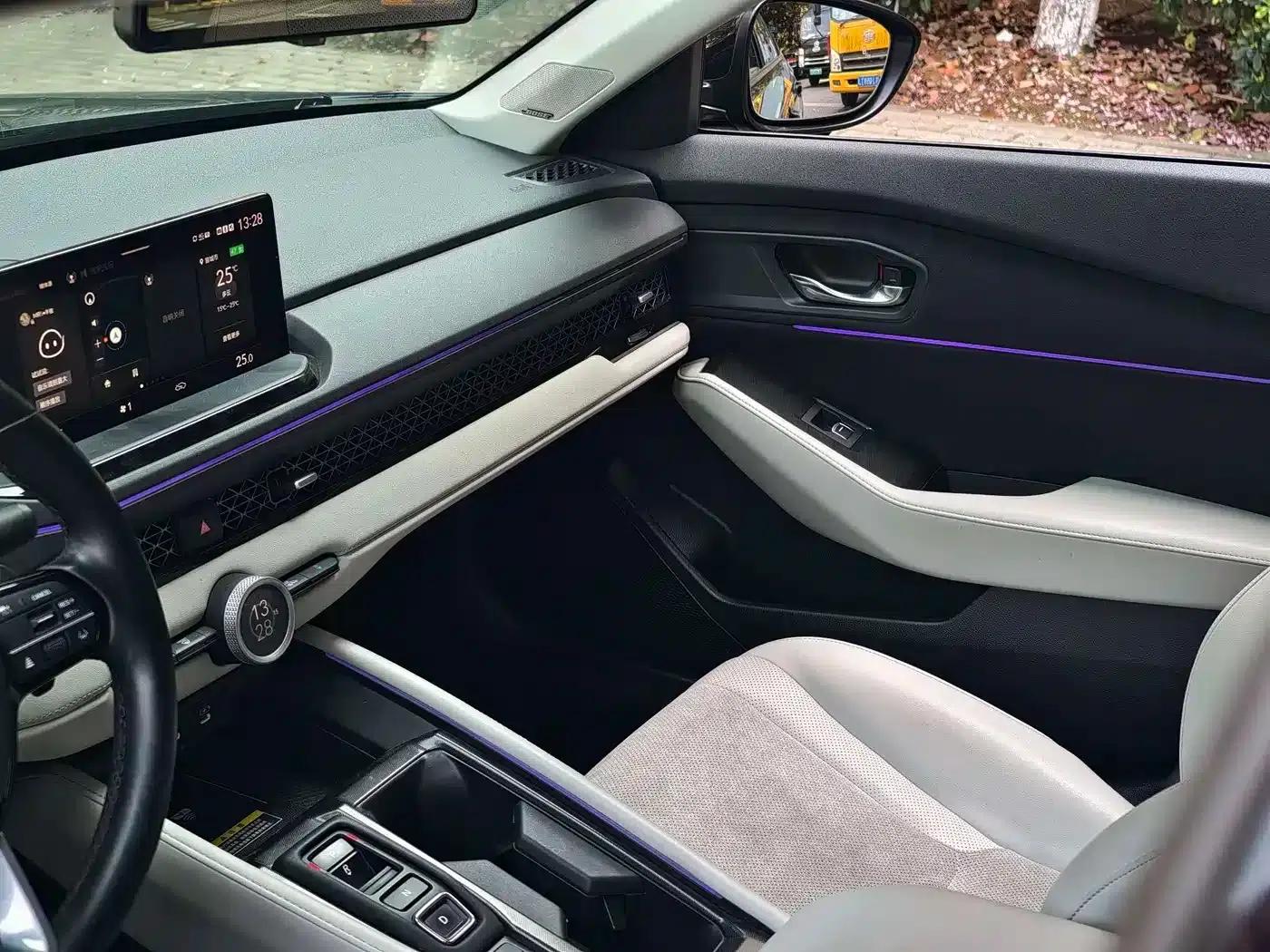 Accord PHEV 2023 2.0L e:PHEV Flagship Edition — миниатюра 9