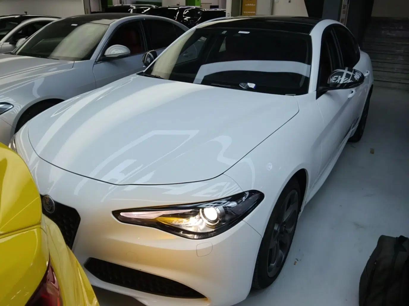 Alfa Romeo Giulia 2020 2.0T 280HP Midnight Phantom Limited Edition — миниатюра 2