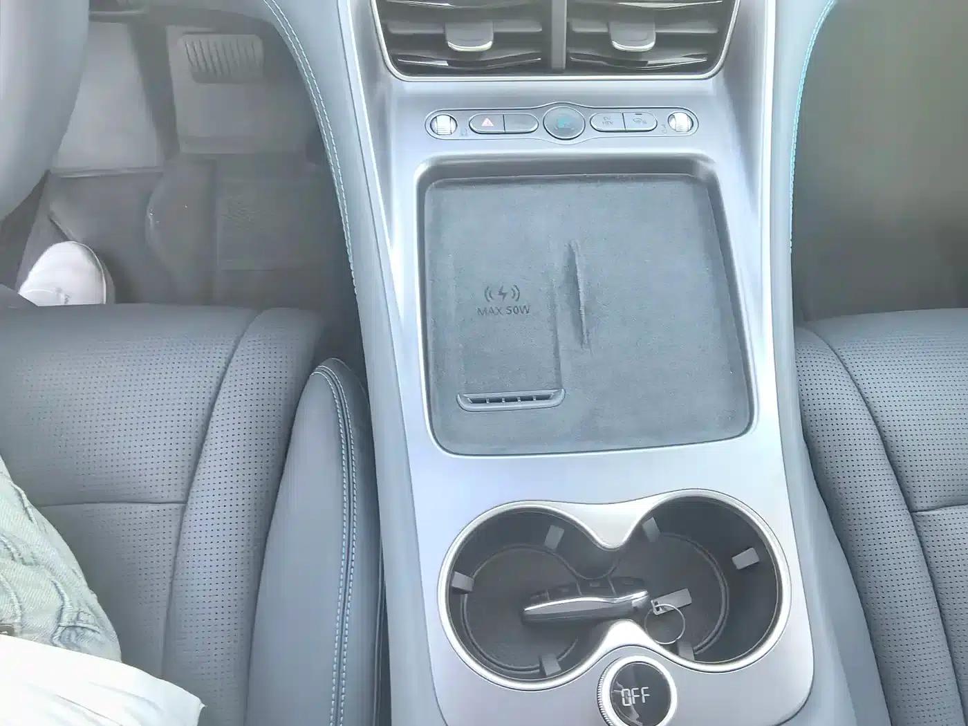 Hiace 07 DM-i 2025 Model 150 Navigator+ Edition — миниатюра 15