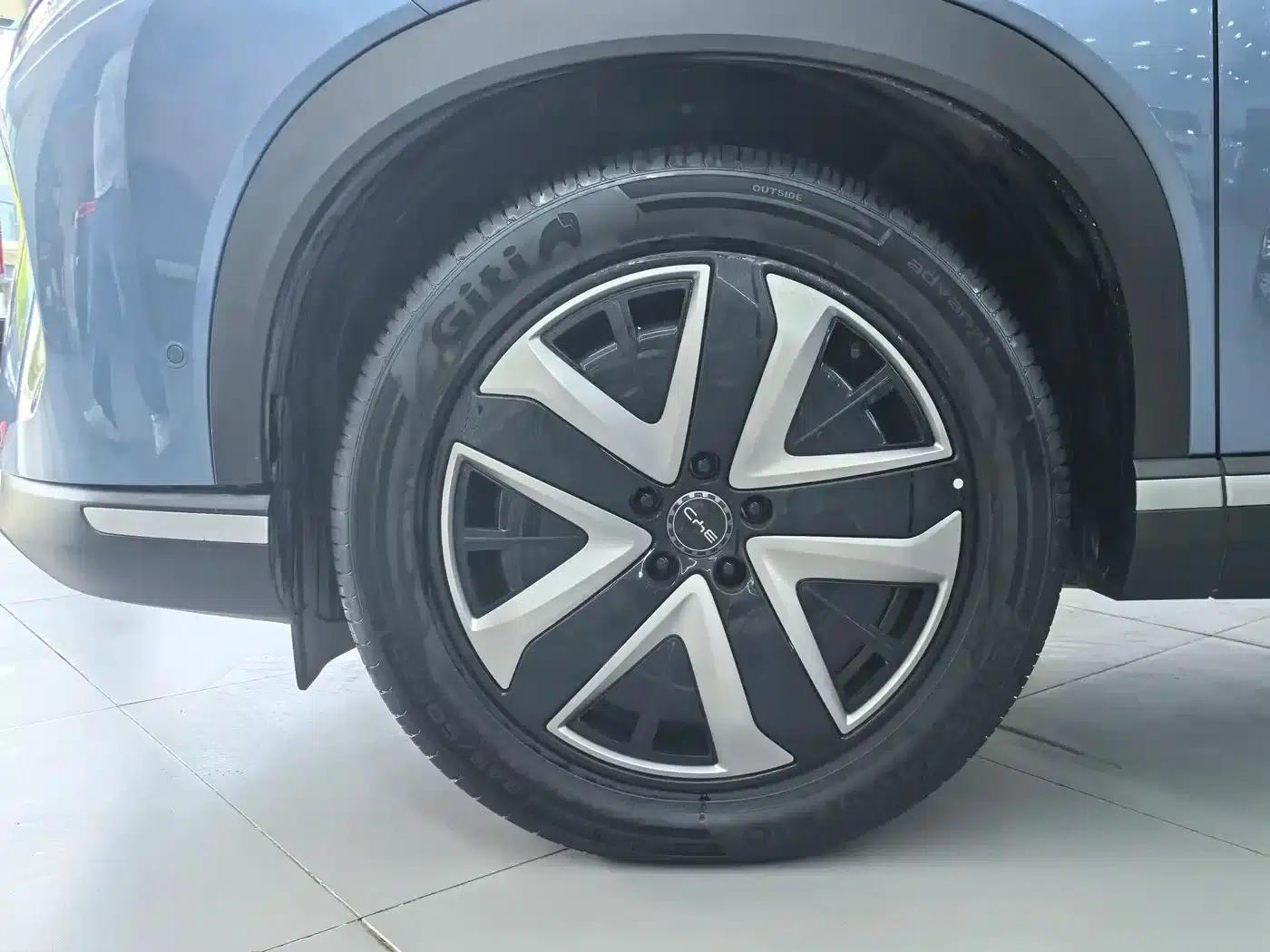 Hiace 07 DM-i 2025 Model 150 Navigator+ Edition — миниатюра 3