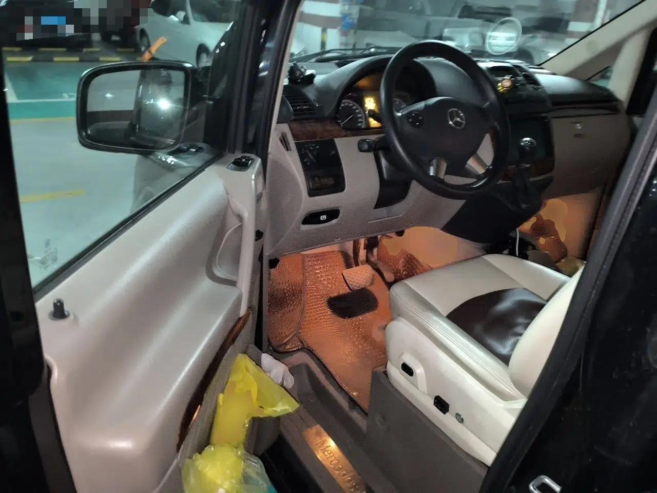 Mercedes-Benz Viano 2013 3.0L Navigator Edition — миниатюра 17