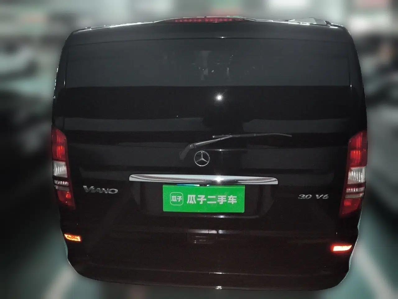Mercedes-Benz Viano 2013 3.0L Navigator Edition — миниатюра 5
