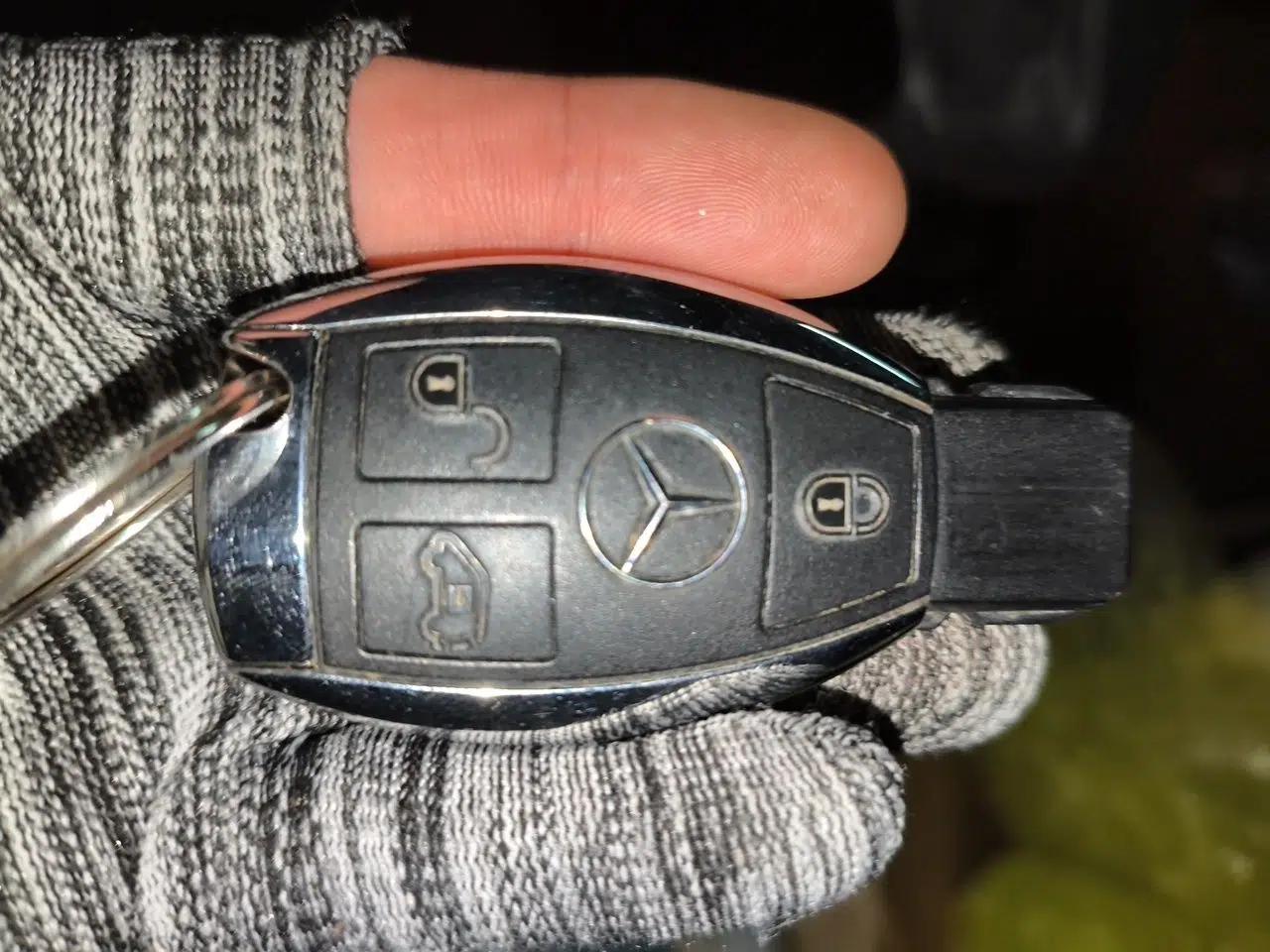 Mercedes-Benz Viano 2013 3.0L Navigator Edition — миниатюра 9