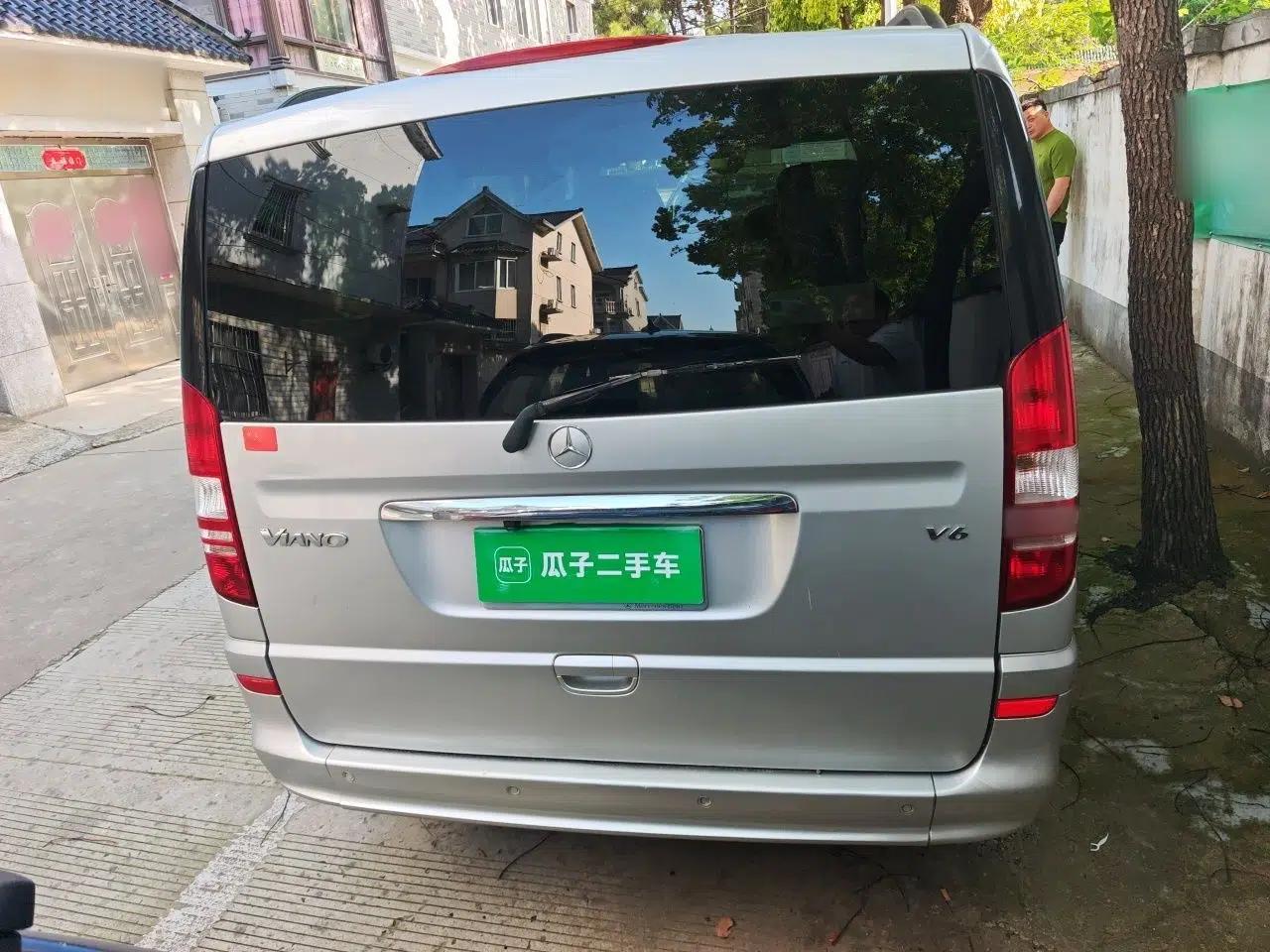 Mercedes-Benz Viano 2011 2.5L Navigator Edition — миниатюра 5