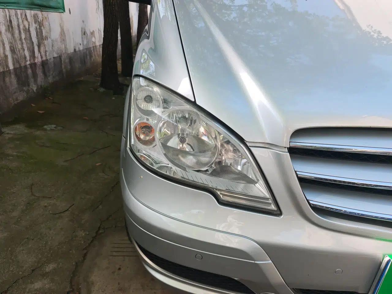 Mercedes-Benz Viano 2011 2.5L Navigator Edition — миниатюра 7