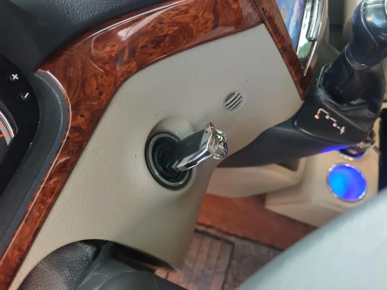 Mercedes-Benz Viano 2011 2.5L Navigator Edition — миниатюра 9