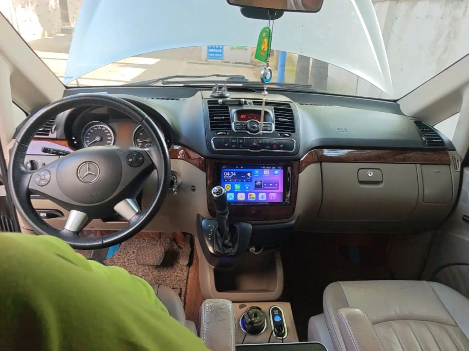 Mercedes-Benz Viano 2011 2.5L Navigator Edition — миниатюра 10