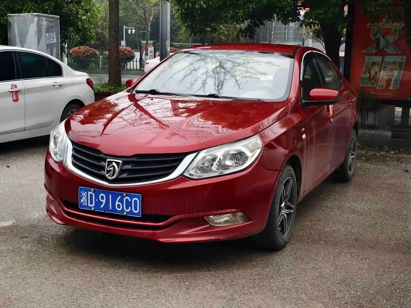 Baojun 630 2013 1.5L Manual Standard Edition — миниатюра 1