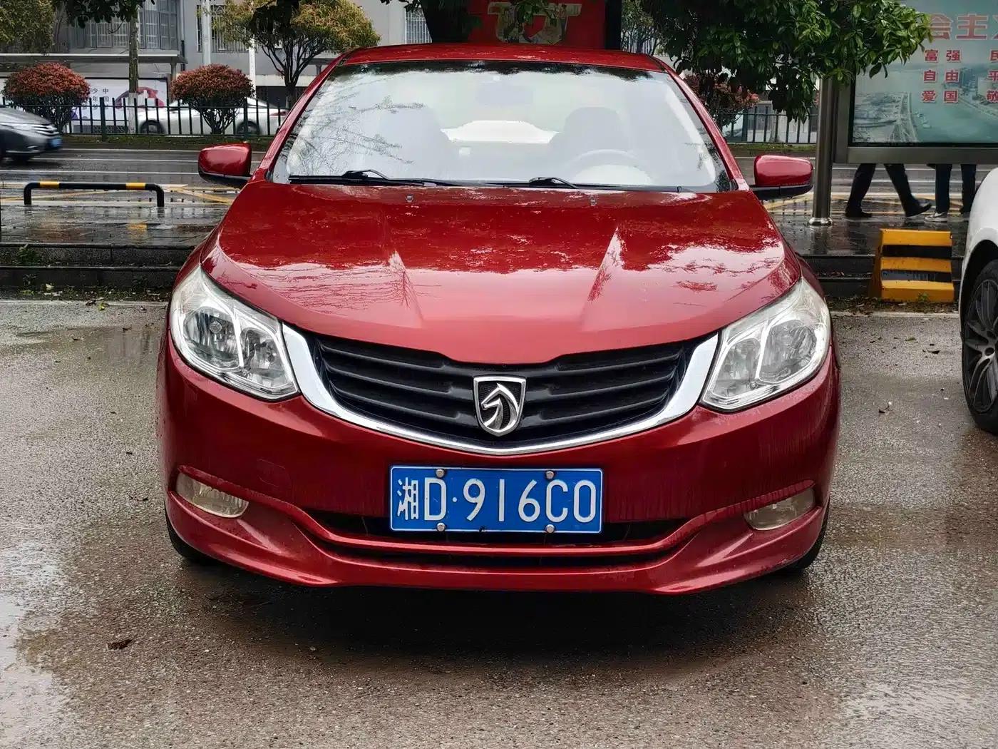 Baojun 630 2013 1.5L Manual Standard Edition — миниатюра 2