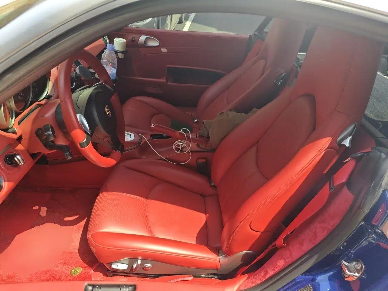 Porsche Cayman 2012 Cayman Black Edition 2.9L — миниатюра 16