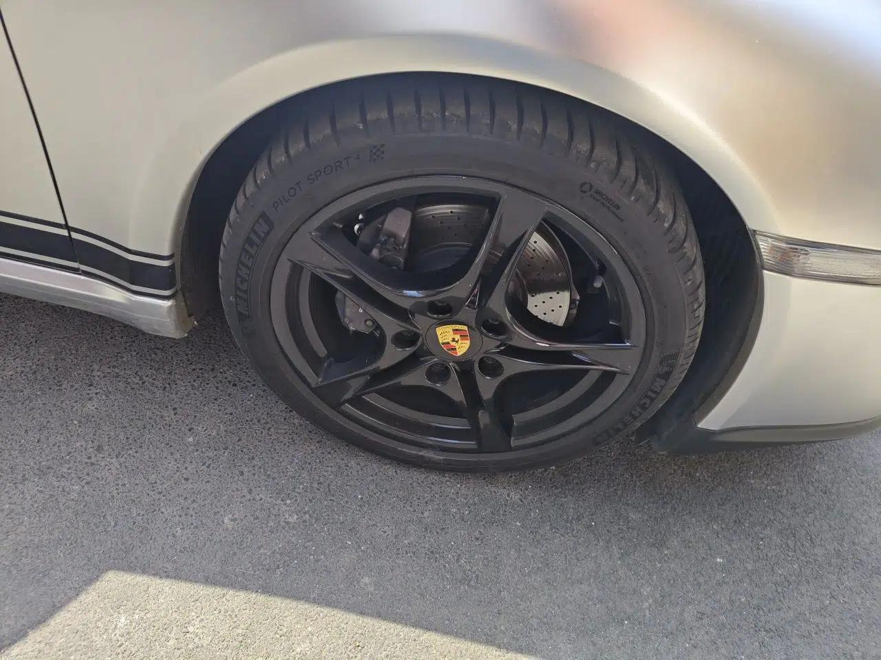 Porsche Cayman 2012 Cayman Black Edition 2.9L — миниатюра 8