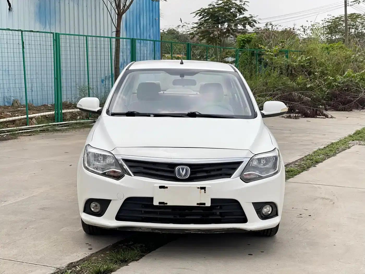 Yuexiang V3 2015 1.4L Manual Comfort Edition (National V Emission Standard) — миниатюра 2