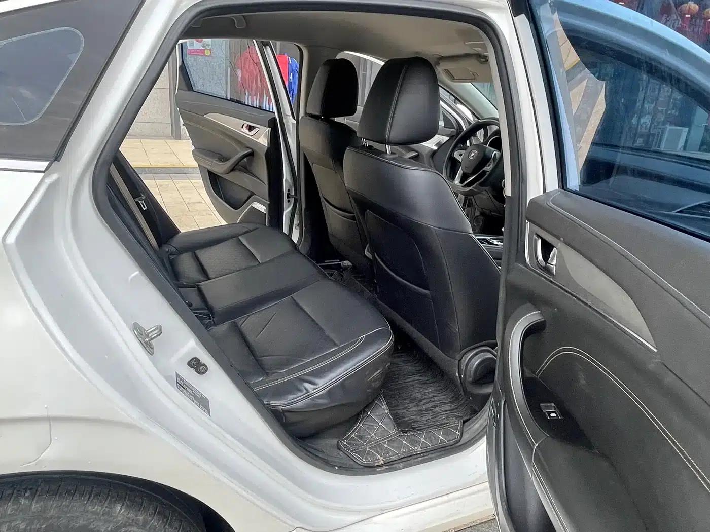Changan Eado New Energy 2019 EV460 Smart Edition — миниатюра 10
