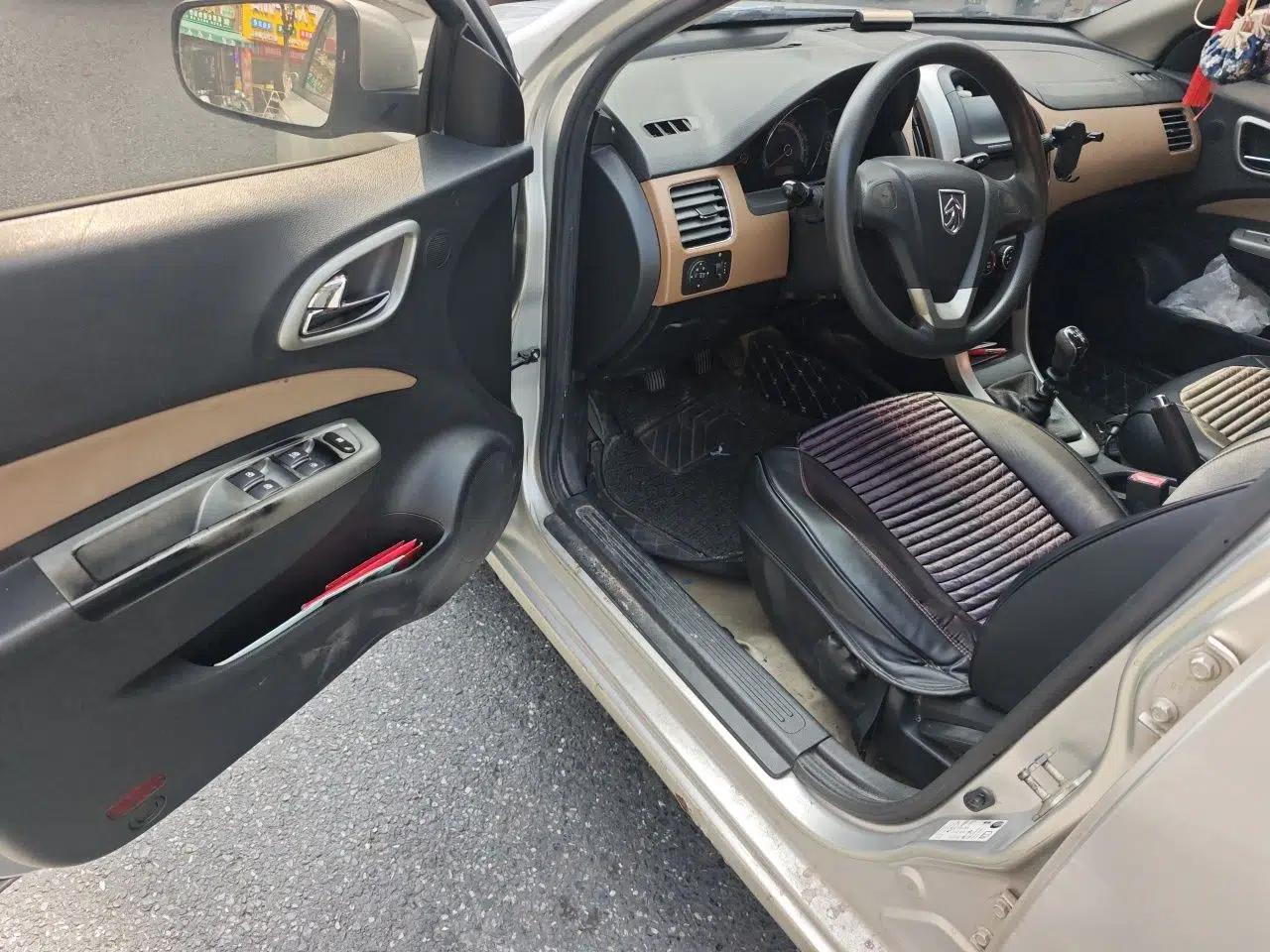 Baojun 630 2013 1.5L manual Comfort trim — миниатюра 17