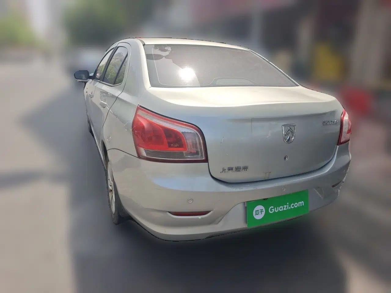 Baojun 630 2013 1.5L manual Comfort trim — миниатюра 4