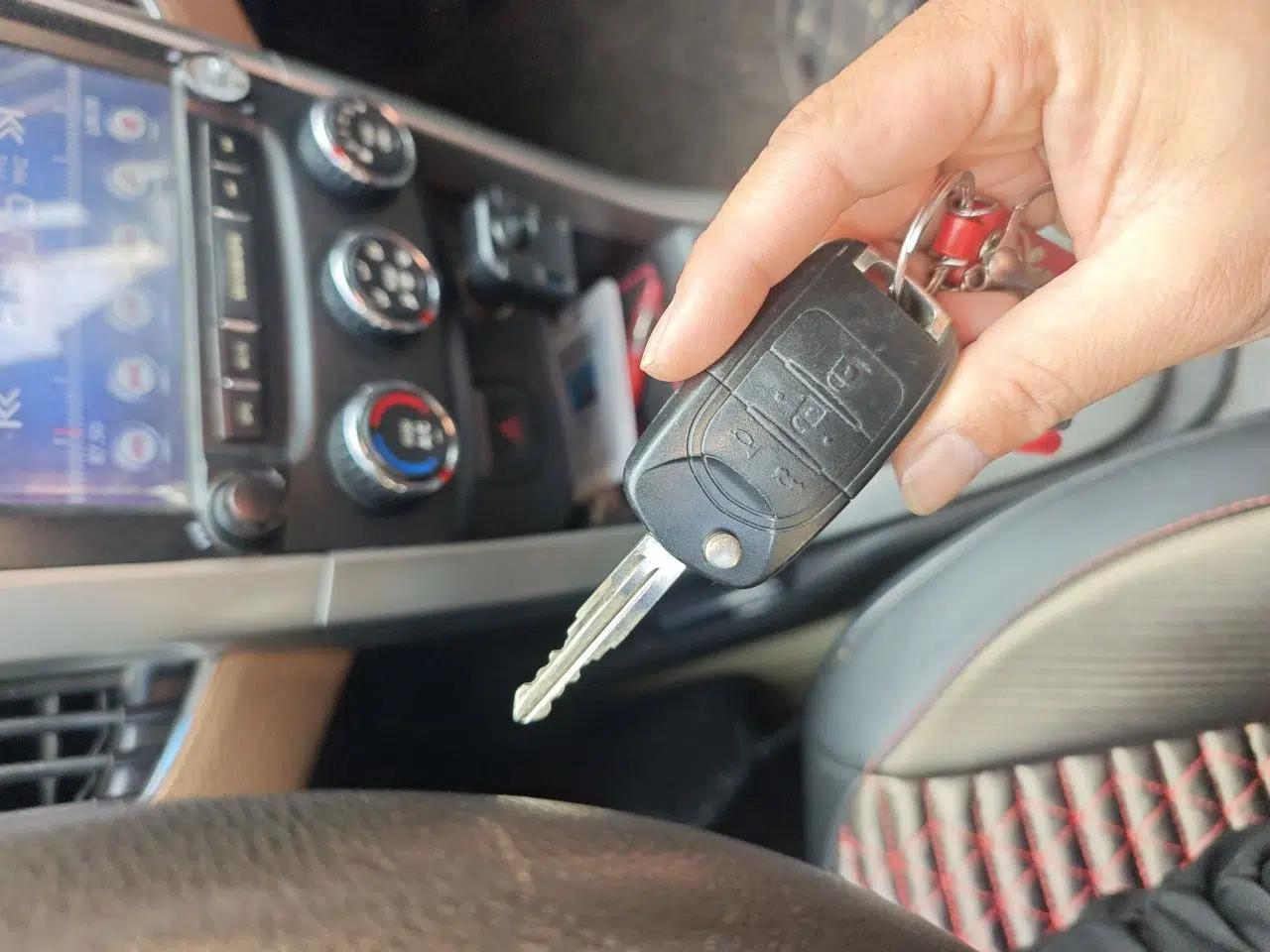 Baojun 630 2013 1.5L manual Comfort trim — миниатюра 9
