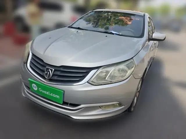 Baojun 630 2013 1.5L manual Comfort trim